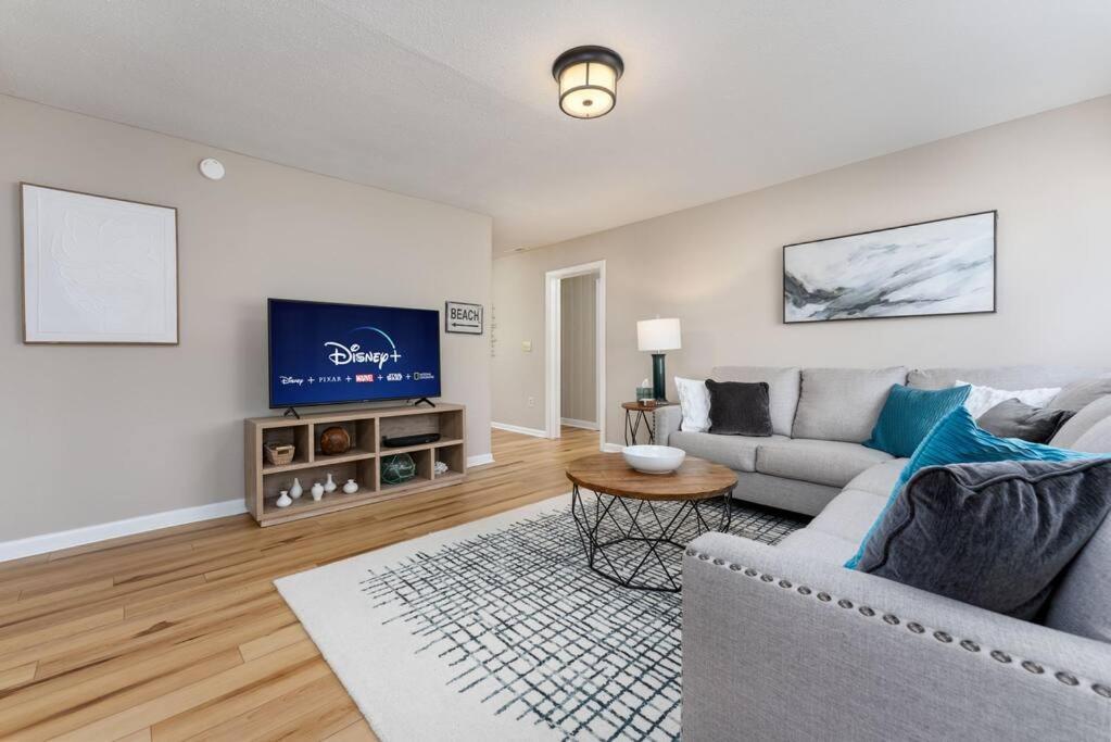 Serenity Beach House In Central Ilm W/ King Bed Wilmington Buitenkant foto